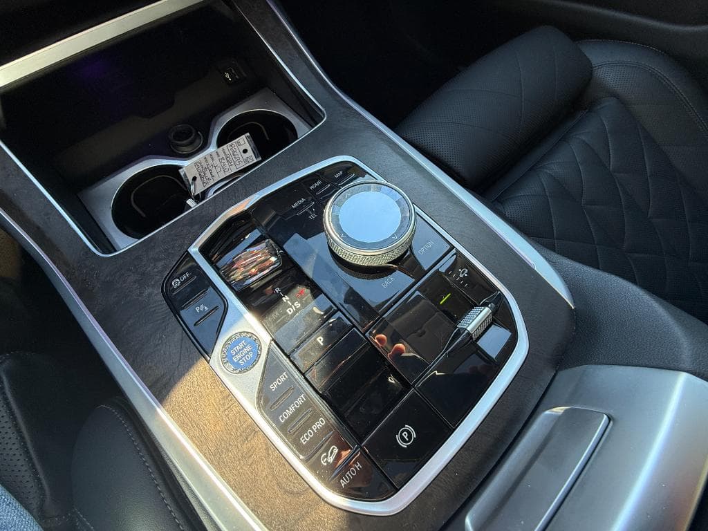 2024 BMW X7 xDrive40i - Image 5